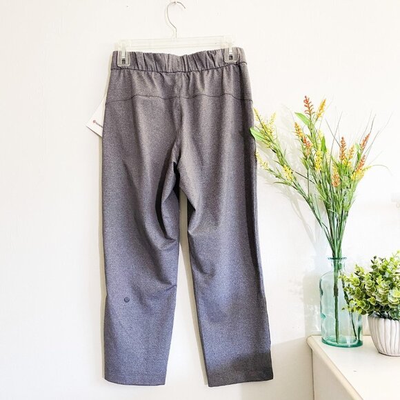 🌻 NEW LULULEMON On The Fly Crop Pants 4 Dark Gray Heather Workout Athletic Cute - Picture 7 of 7